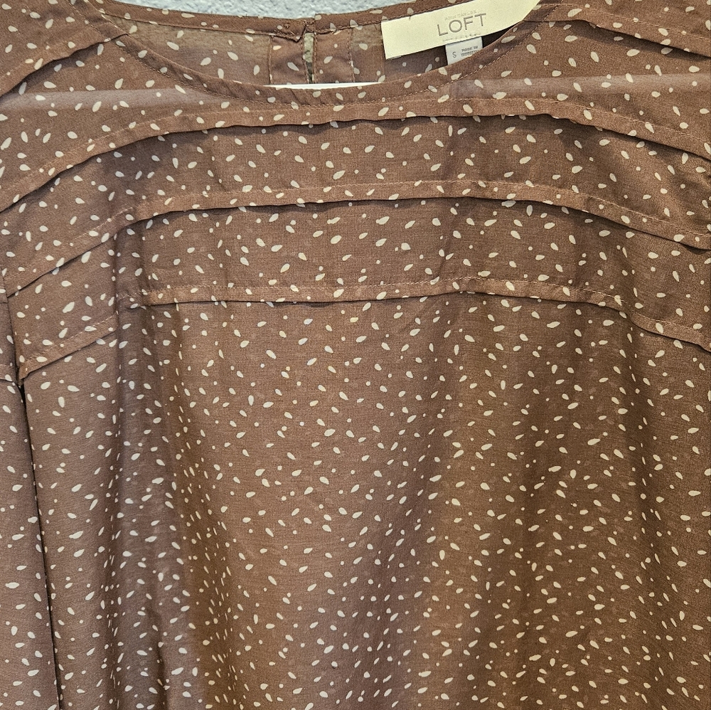 EUC Loft Blouse Size Small - Picture 2 of 7